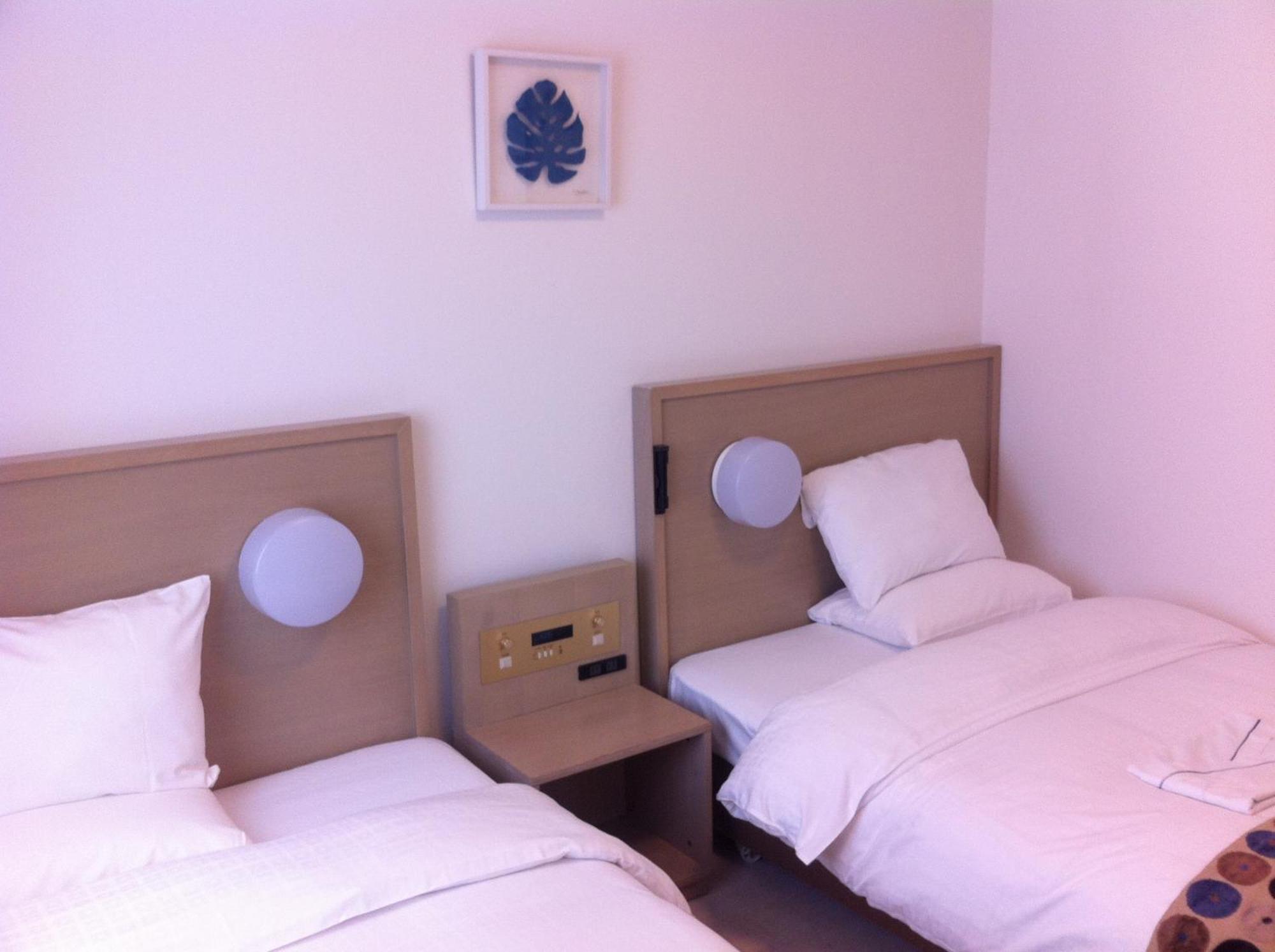 Smile Hotel Okinawa Naha Kültér fotó